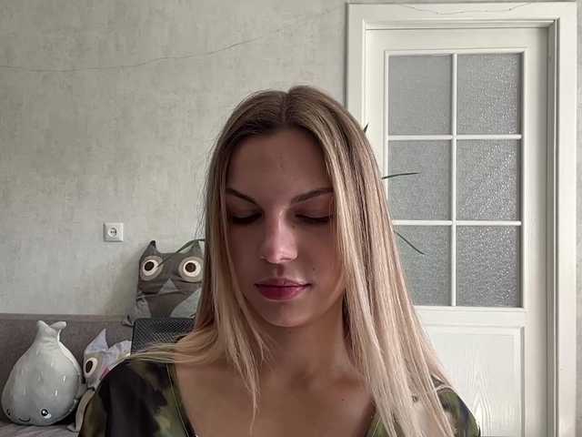 CarlotaWnorowski live cam on BongaCams