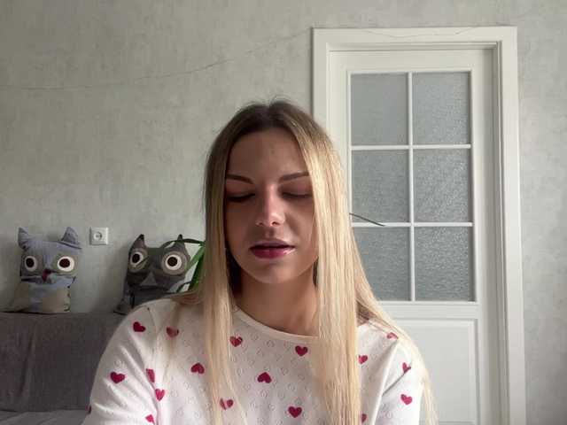 CarlotaWnorowski live cam on BongaCams