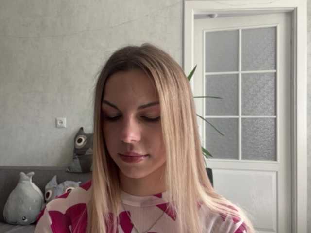CarlotaWnorowski live cam on BongaCams