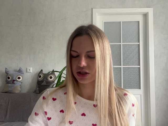 CarlotaWnorowski live cam on BongaCams