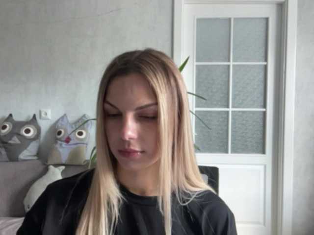 CarlotaWnorowski live cam on BongaCams