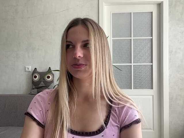 CarlotaWnorowski live cam on BongaCams