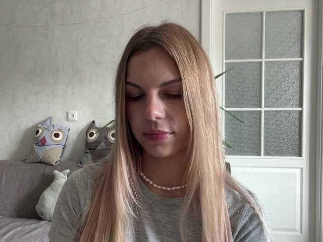 CarlotaWnorowski live cam on BongaCams