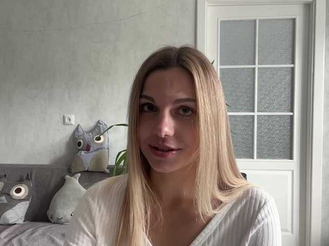 CarlotaWnorowski live cam on BongaCams