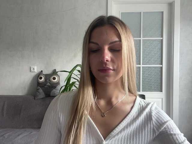 CarlotaWnorowski live cam on BongaCams