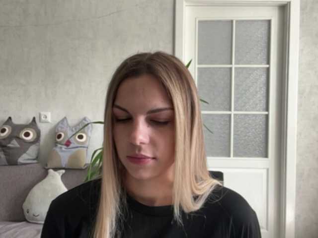 CarlotaWnorowski live cam on BongaCams
