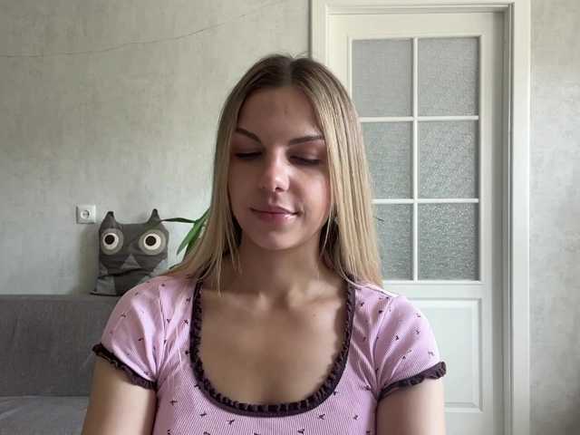 CarlotaWnorowski live cam on BongaCams