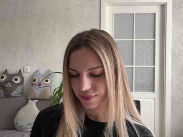CarlotaWnorowski webcam