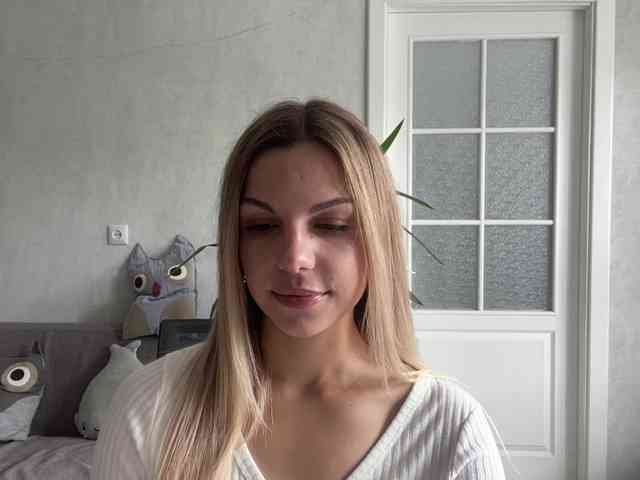 CarlotaWnorowski webcam