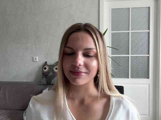CarlotaWnorowski webcam