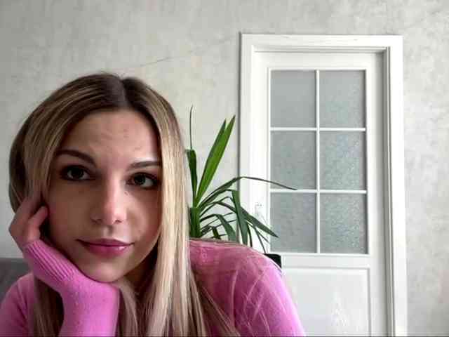 CarlotaWnorowski webcam