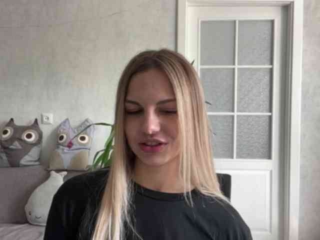 CarlotaWnorowski webcam