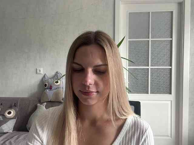 CarlotaWnorowski webcam
