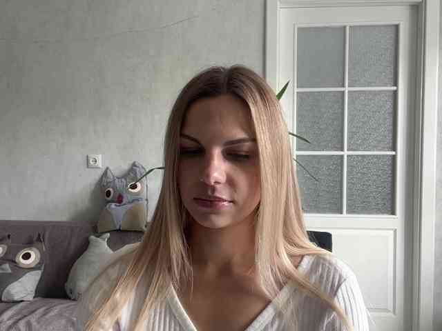 CarlotaWnorowski webcam