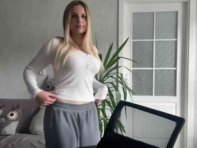 CarlotaWnorowski webcam