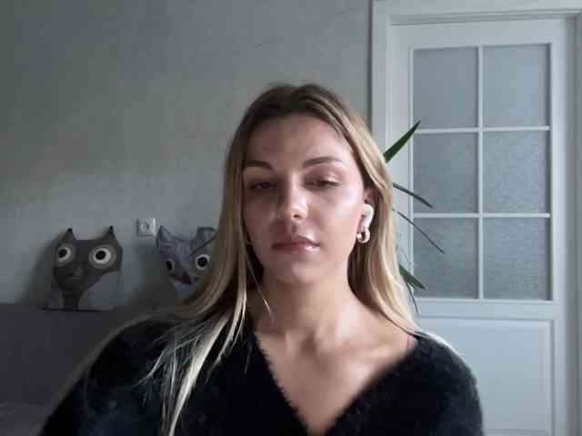 CarlotaWnorowski — live female cam on BongaCams