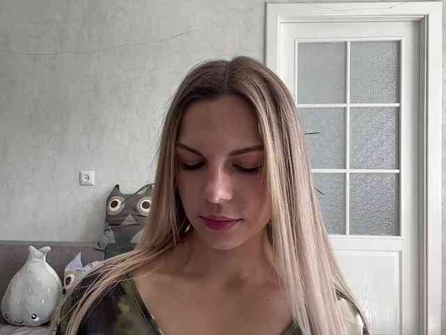 CarlotaWnorowski webcam
