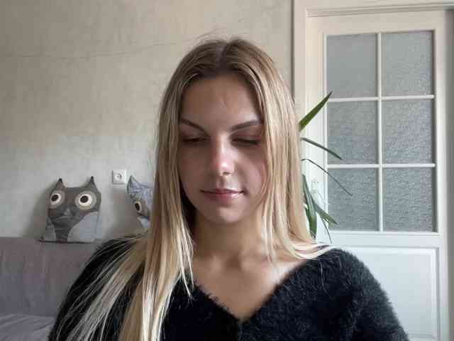 CarlotaWnorowski webcam