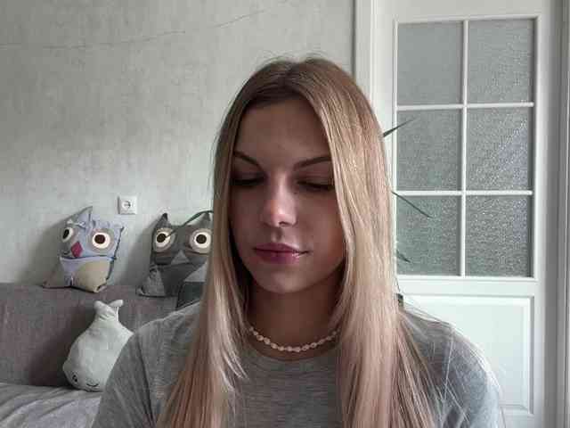 CarlotaWnorowski webcam