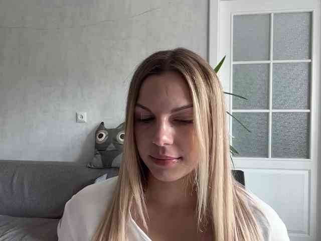 CarlotaWnorowski webcam