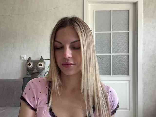 CarlotaWnorowski webcam