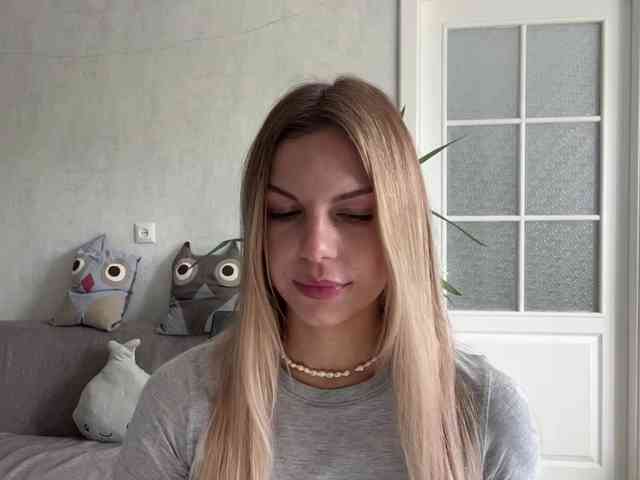 CarlotaWnorowski webcam