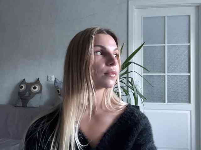 CarlotaWnorowski webcam