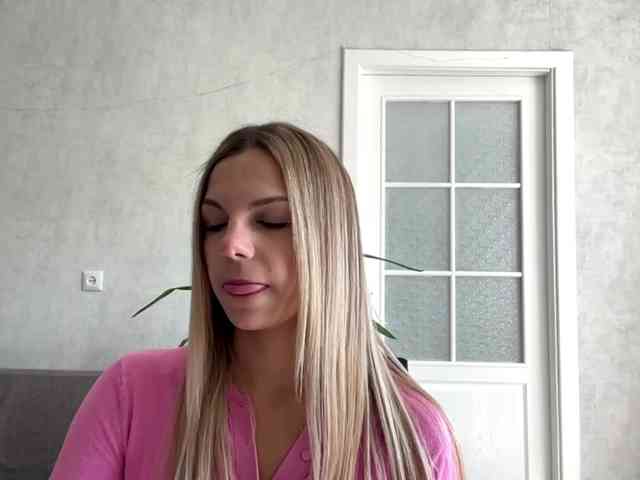 CarlotaWnorowski webcam