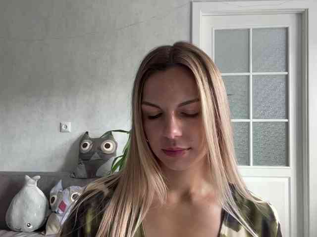 CarlotaWnorowski webcam