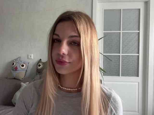 CarlotaWnorowski webcam