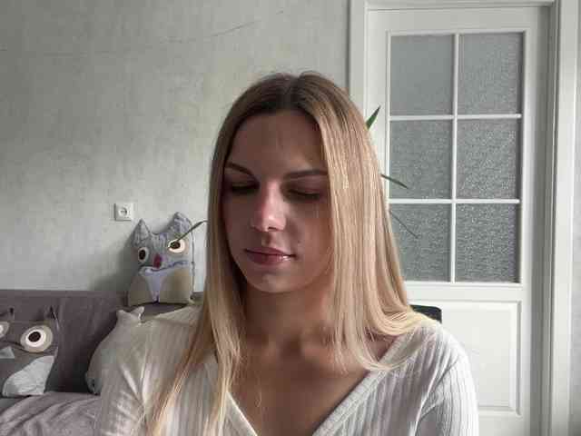 CarlotaWnorowski webcam
