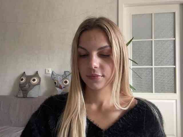CarlotaWnorowski webcam