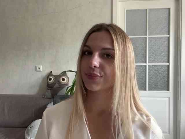 CarlotaWnorowski webcam