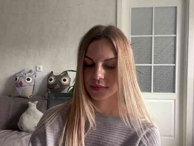 CarlotaWnorowski webcam