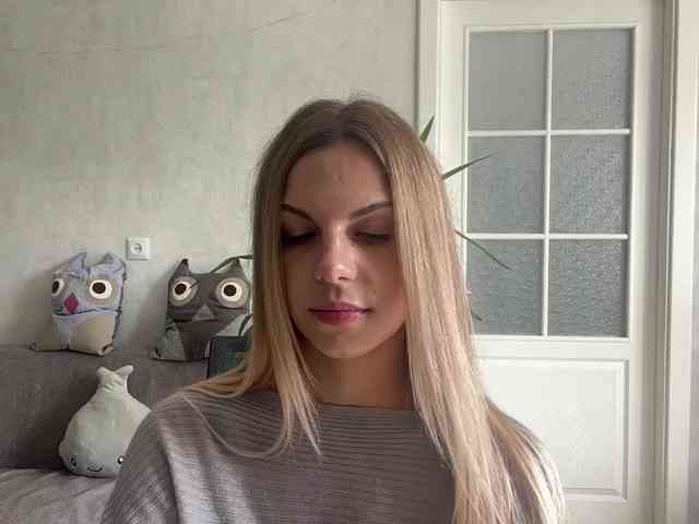 CarlotaWnorowski webcam