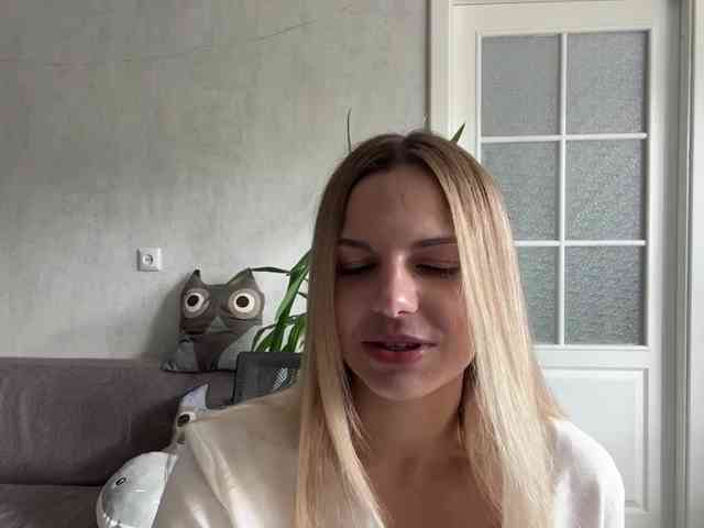 CarlotaWnorowski webcam