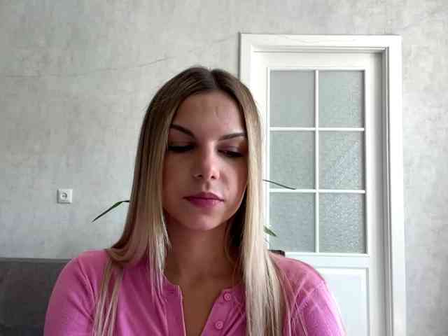 CarlotaWnorowski webcam