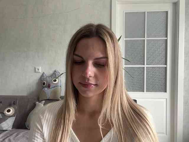 CarlotaWnorowski webcam
