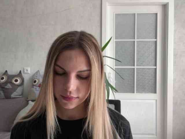 CarlotaWnorowski webcam