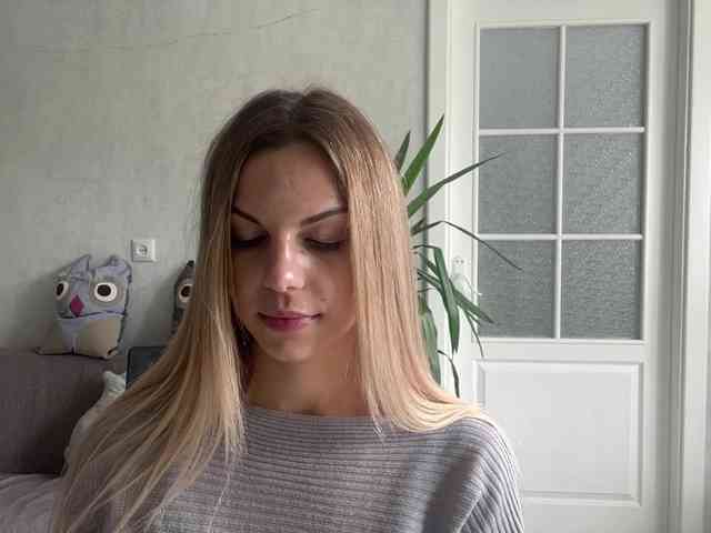 CarlotaWnorowski webcam