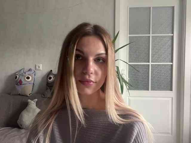 CarlotaWnorowski webcam