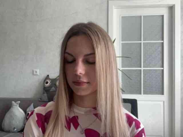 CarlotaWnorowski webcam