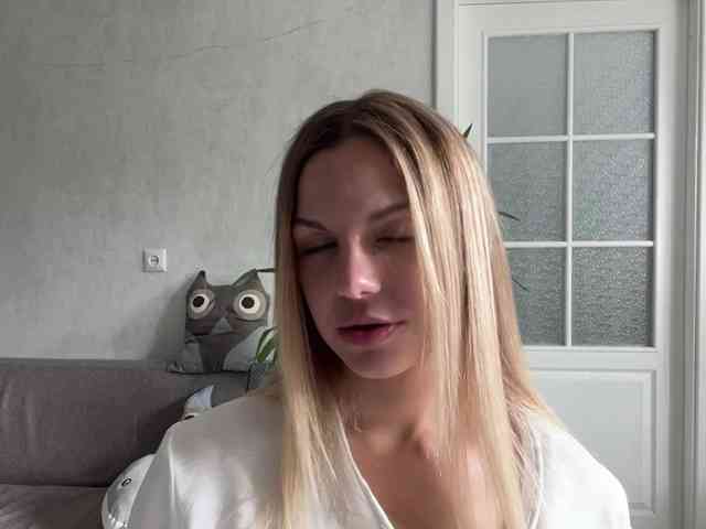 CarlotaWnorowski webcam