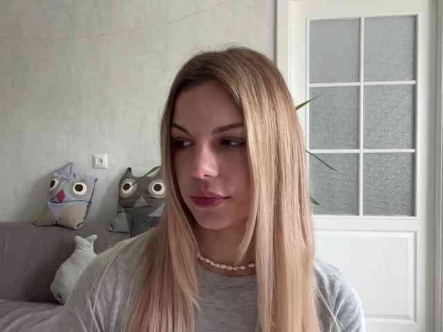 CarlotaWnorowski webcam