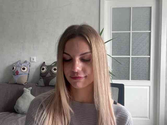 CarlotaWnorowski webcam