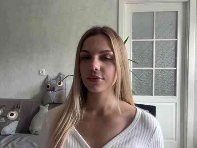 CarlotaWnorowski webcam