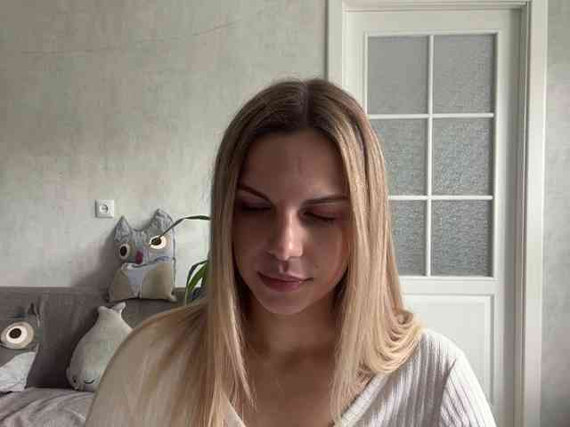 CarlotaWnorowski webcam