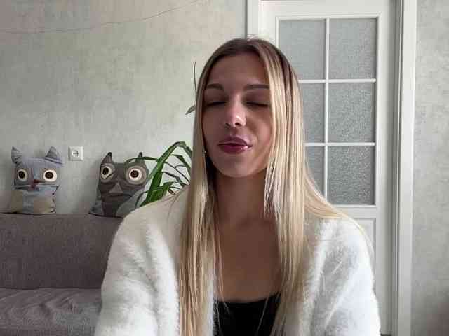 CarlotaWnorowski webcam