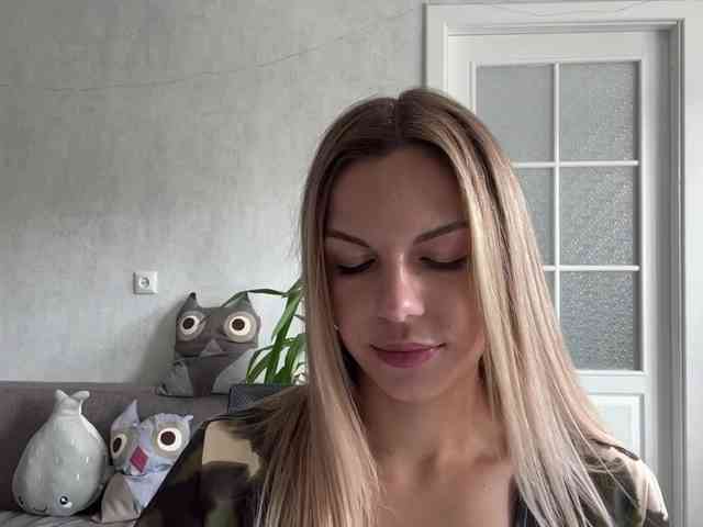 CarlotaWnorowski webcam