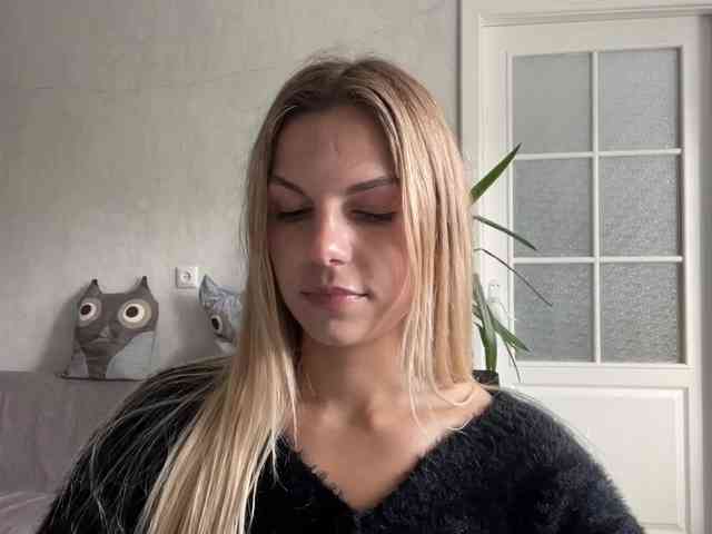 CarlotaWnorowski webcam